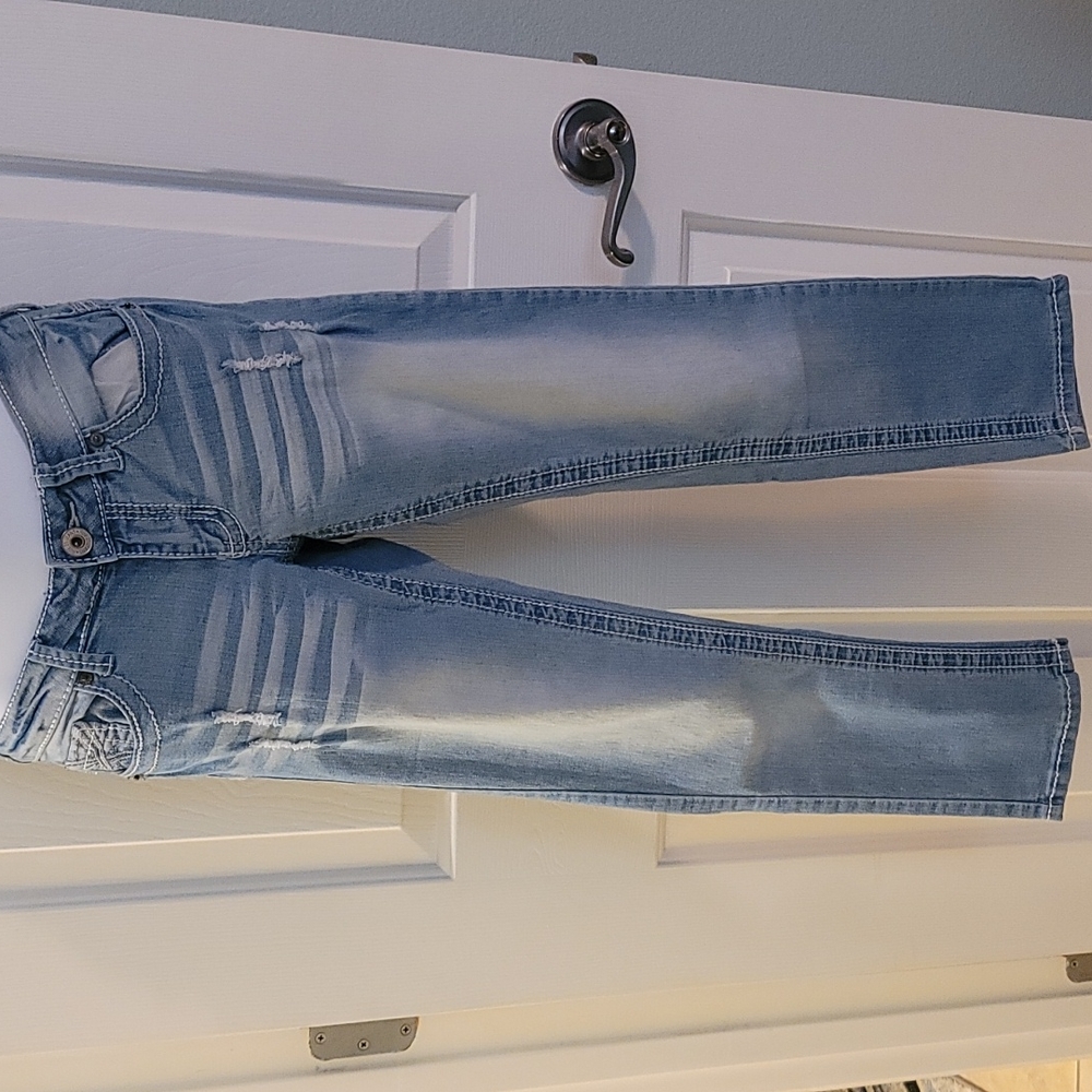 🍁SOLD🍁  Distressed "whisker" look Capris by rue21.  Size 3/4